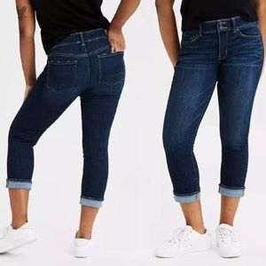American Eagle Artist Jeans 
Size 4 
Cropped fit